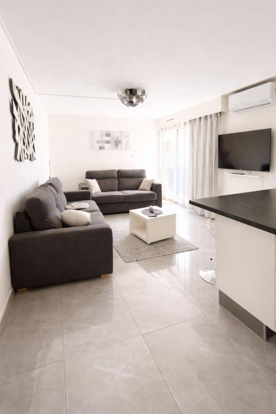 Communal lounge/ TV room, TV and multimedia