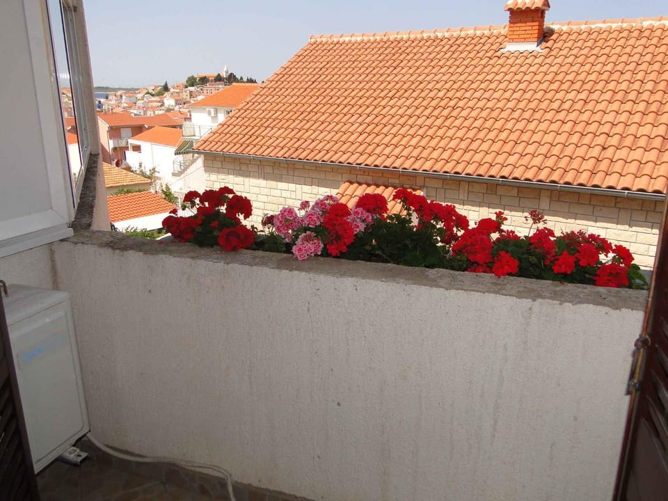 Summer, Balcony/Terrace
