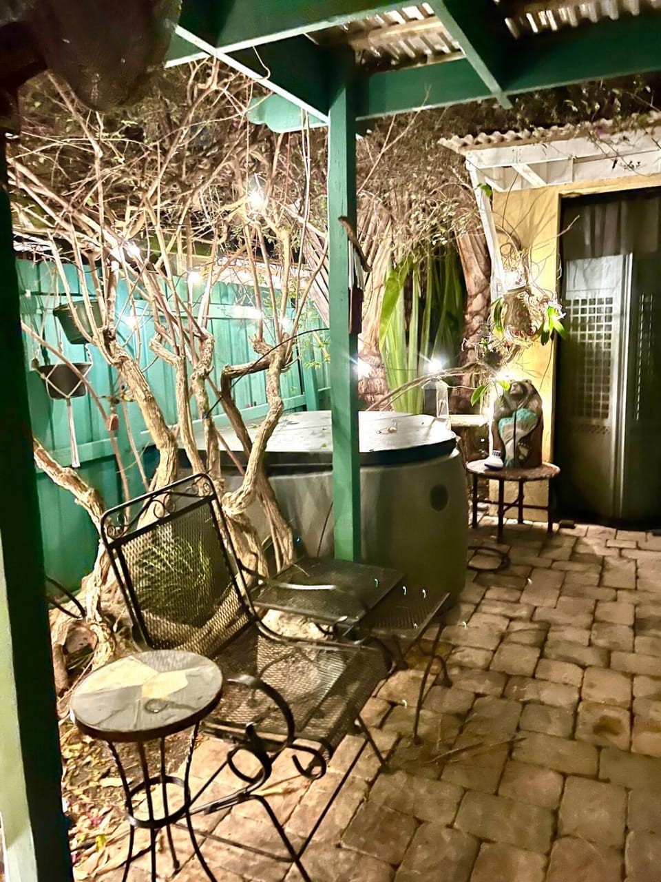 Patio, Seating area