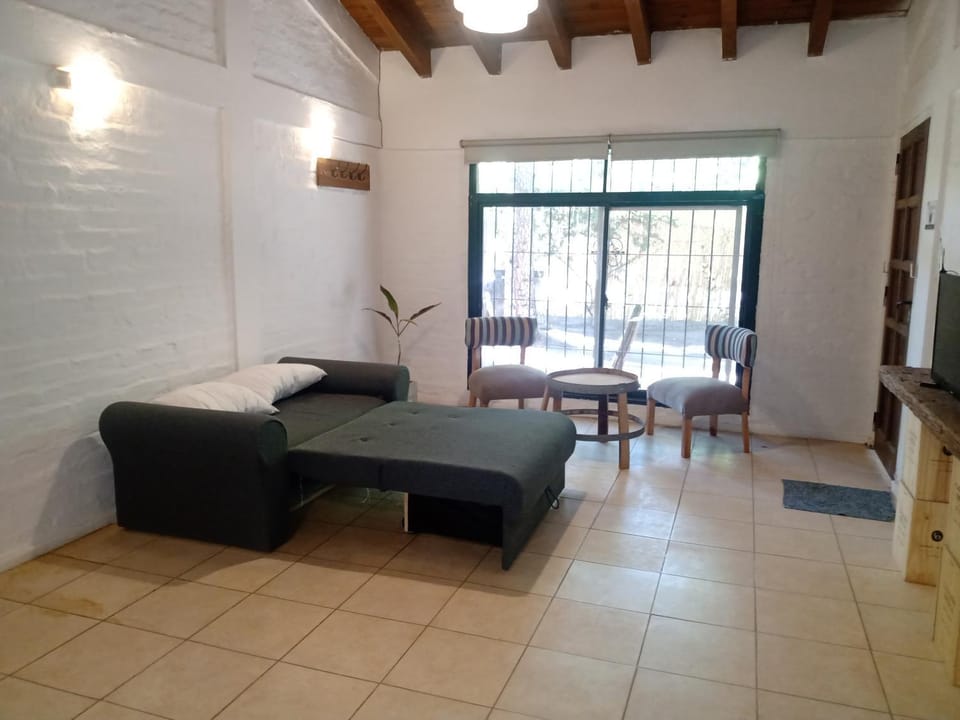 Casa Chalet Las Colinas House in Luján de Cuyo
