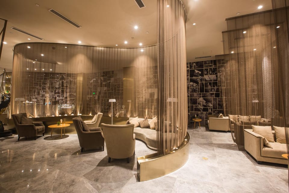 Lounge or bar