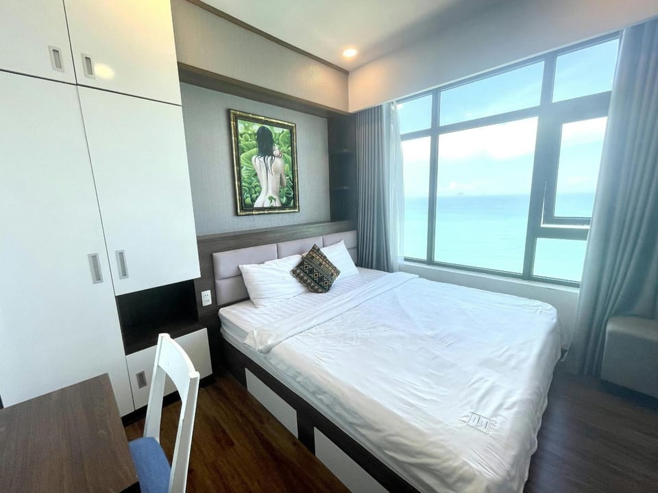 Bed, Natural landscape, TV and multimedia, Photo of the whole room, Bedroom, Sea view, hair dresser, wardrobe