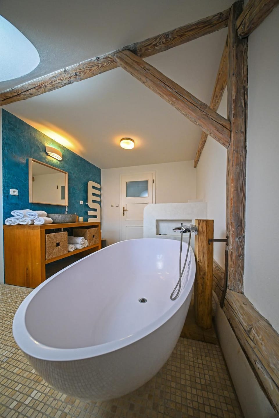 Bathroom, Bath