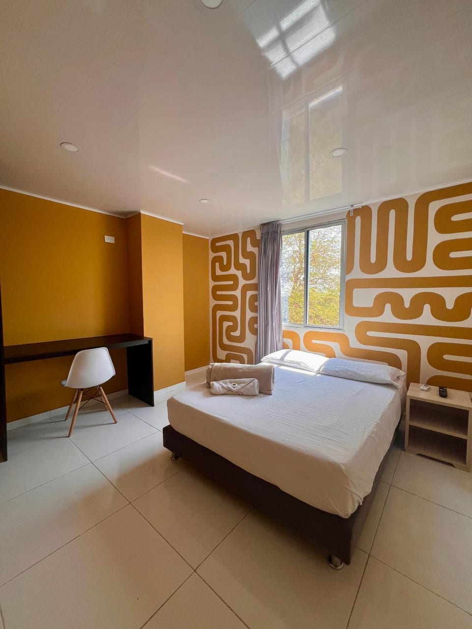 Bed, Photo of the whole room, Bedroom