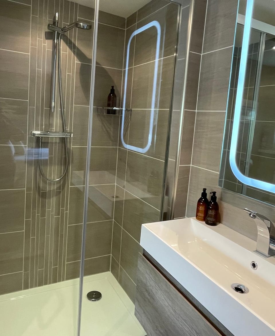 Shower, Bathroom