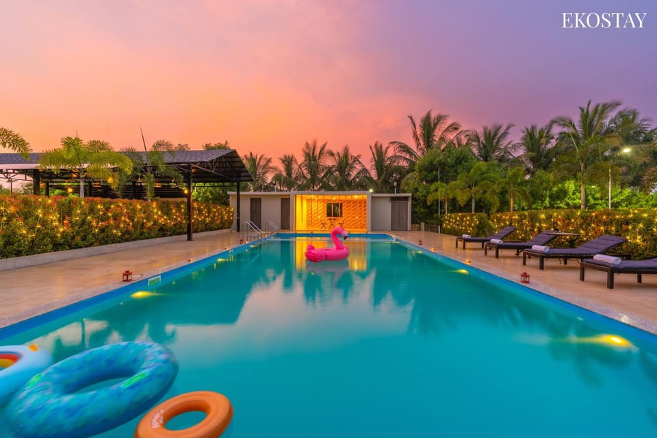Day, Natural landscape, Garden, Garden view, Pool view, Swimming pool, Sunrise, Sunset, sunbed