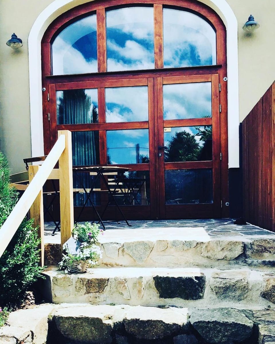 Facade/entrance
