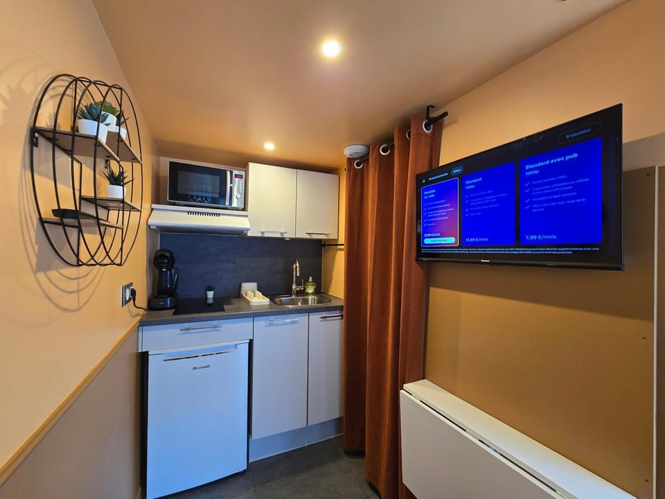 1G- Studio tout equipé proche de la scène musicale Apartment in Issy-les-Moulineaux