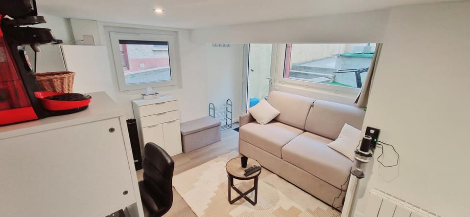 Studio terrasse Apartment in Auvergne-Rhône-Alpes