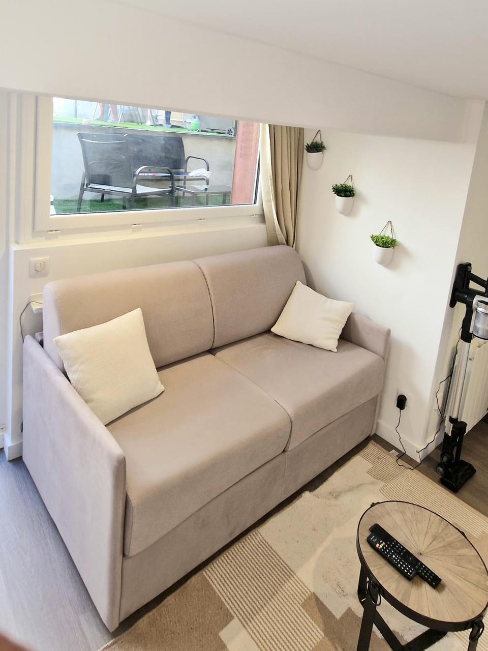 Studio terrasse Apartment in Auvergne-Rhône-Alpes