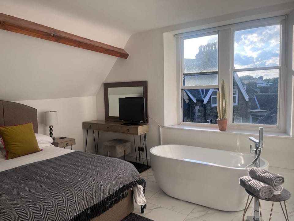 The Penthouse in Windermere Apartment in Windermere