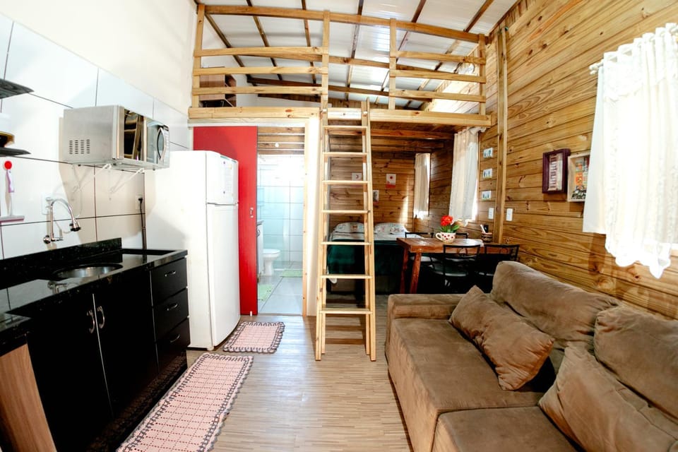 TV and multimedia, Kitchen or kitchenette, Living room, Dining area, microwave, oven