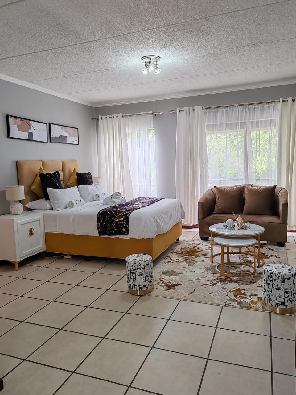 Tevin Nest Apartment in Sandton