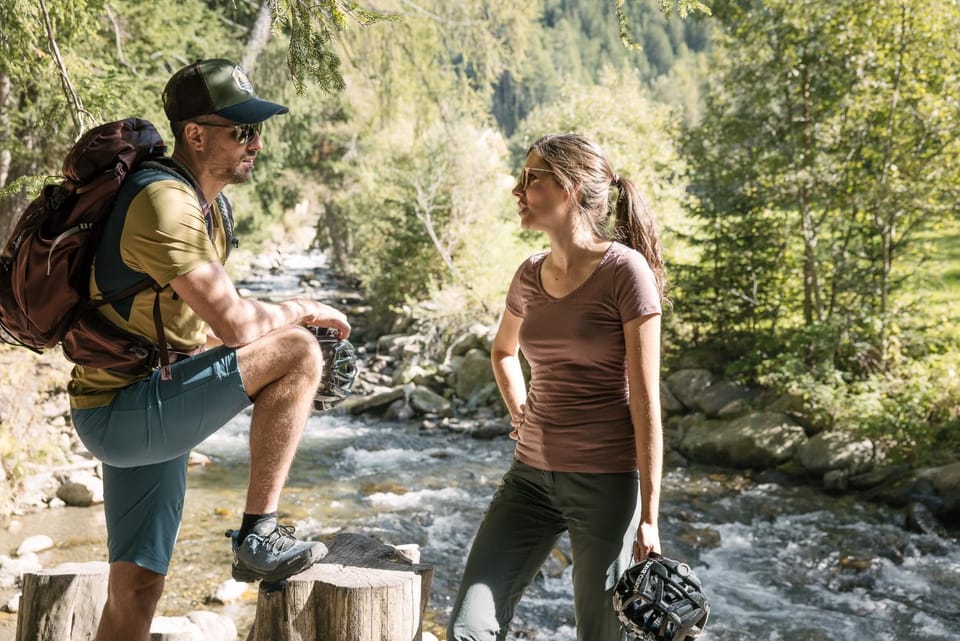 Hiking, Sports