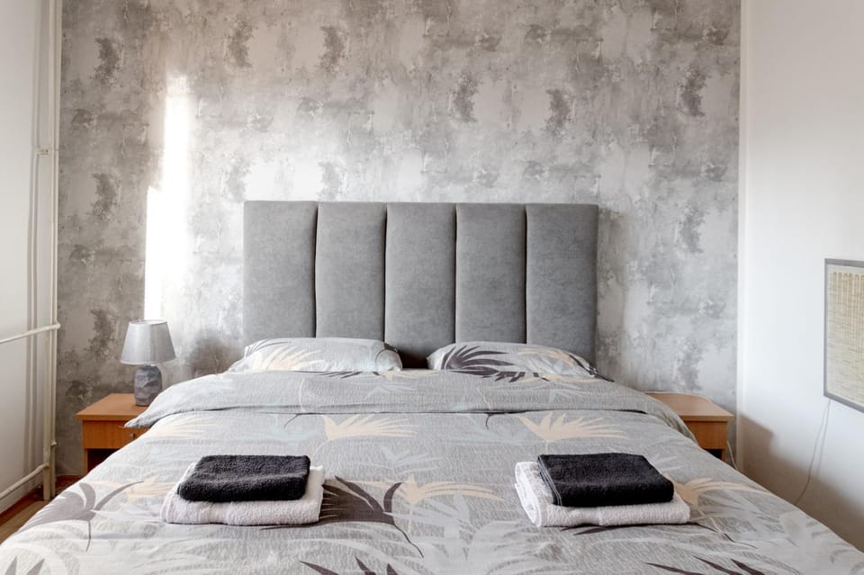 Bed, Bedroom, heating, internet, internet, towels, towels