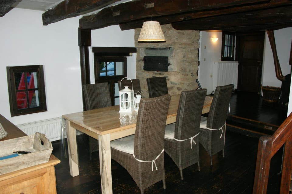Authentiek Eifelhuis House in North Rhine-Westphalia