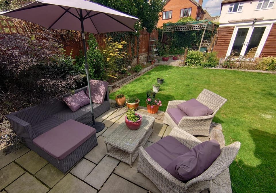 Patio, Spring, Garden, Garden, Seating area, Garden view, sunbed