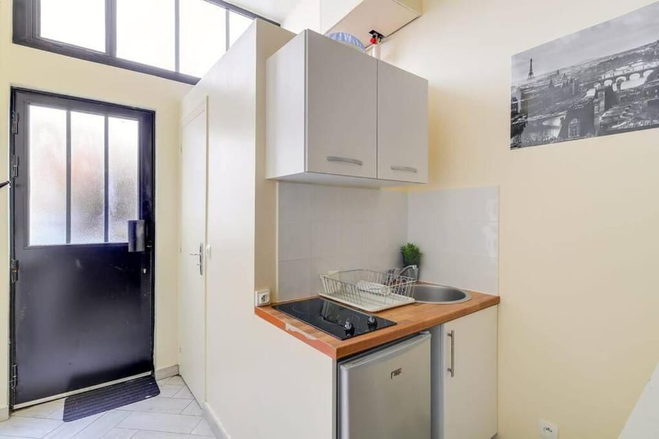 Unique Studio in Marais Apartment in Paris