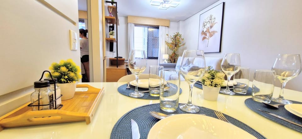 Food and drinks, Dining area