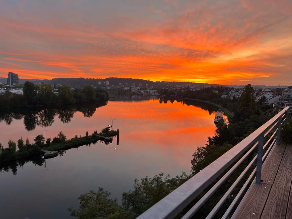 Nearby landmark, Day, Natural landscape, Balcony/Terrace, River view, Sunrise, Sunset