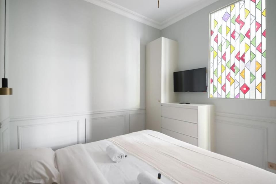 Bright and Gorgeous flat in the heart of Paris Apartment in Paris