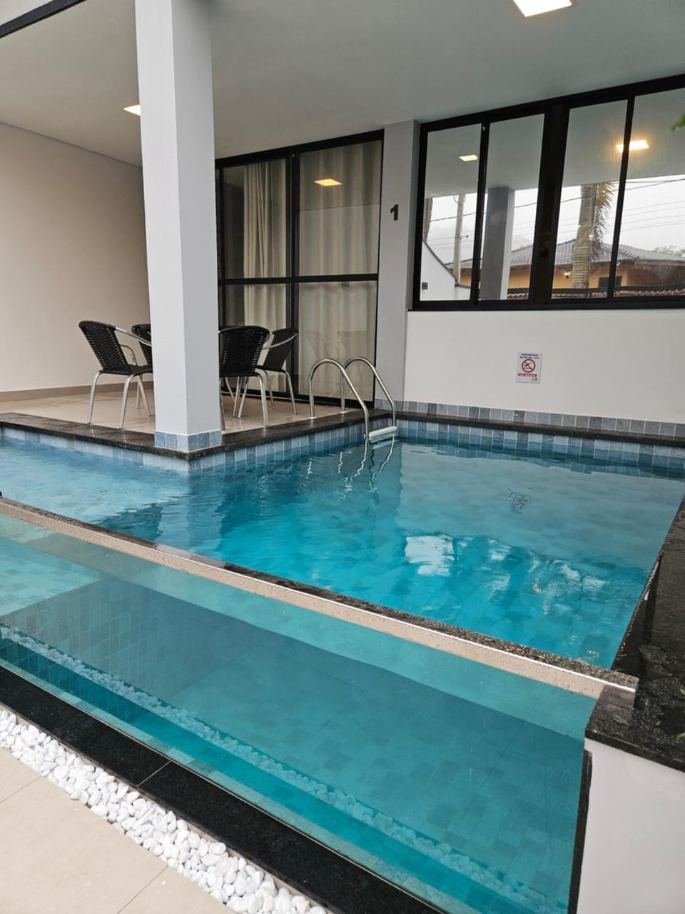Seating area, Swimming pool, Swimming pool