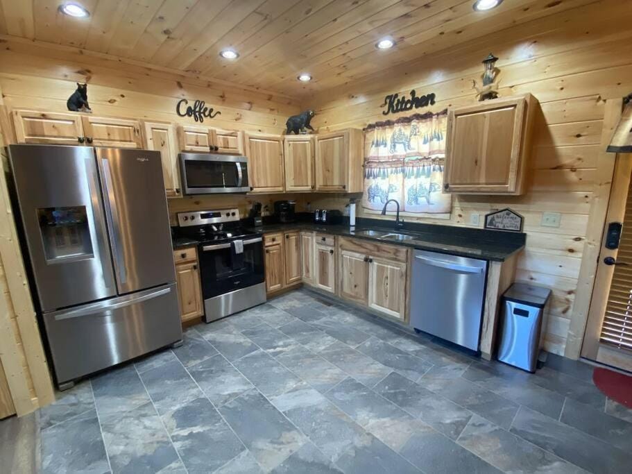 Campfire Memories House in Sevier County
