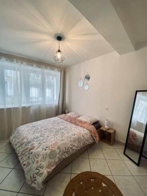 Appartement au centre-ville avec cour Apartment in Langres