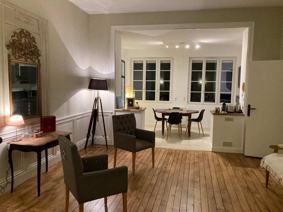 Living room, Dining area
