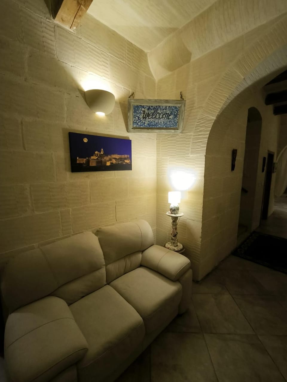 Living room, Internal: Not applicable to any particular room
