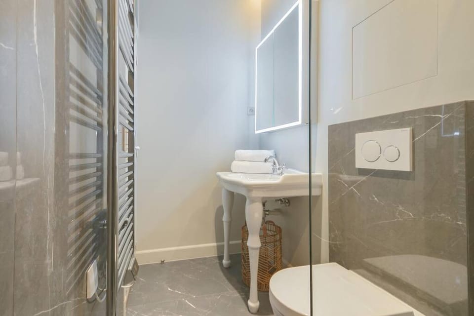 Lovely flat in Central Paris near Notre-Dame Apartment in Paris