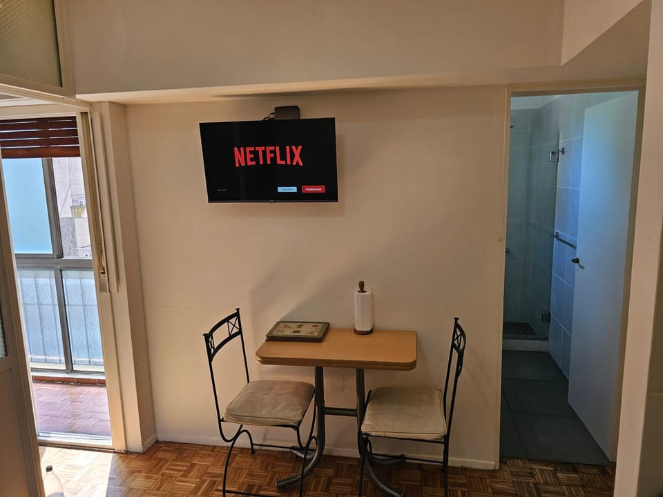 Great Location Recoleta Equipped Studio - Monoambiente Equipado en Recoleta Apartment in Buenos Aires