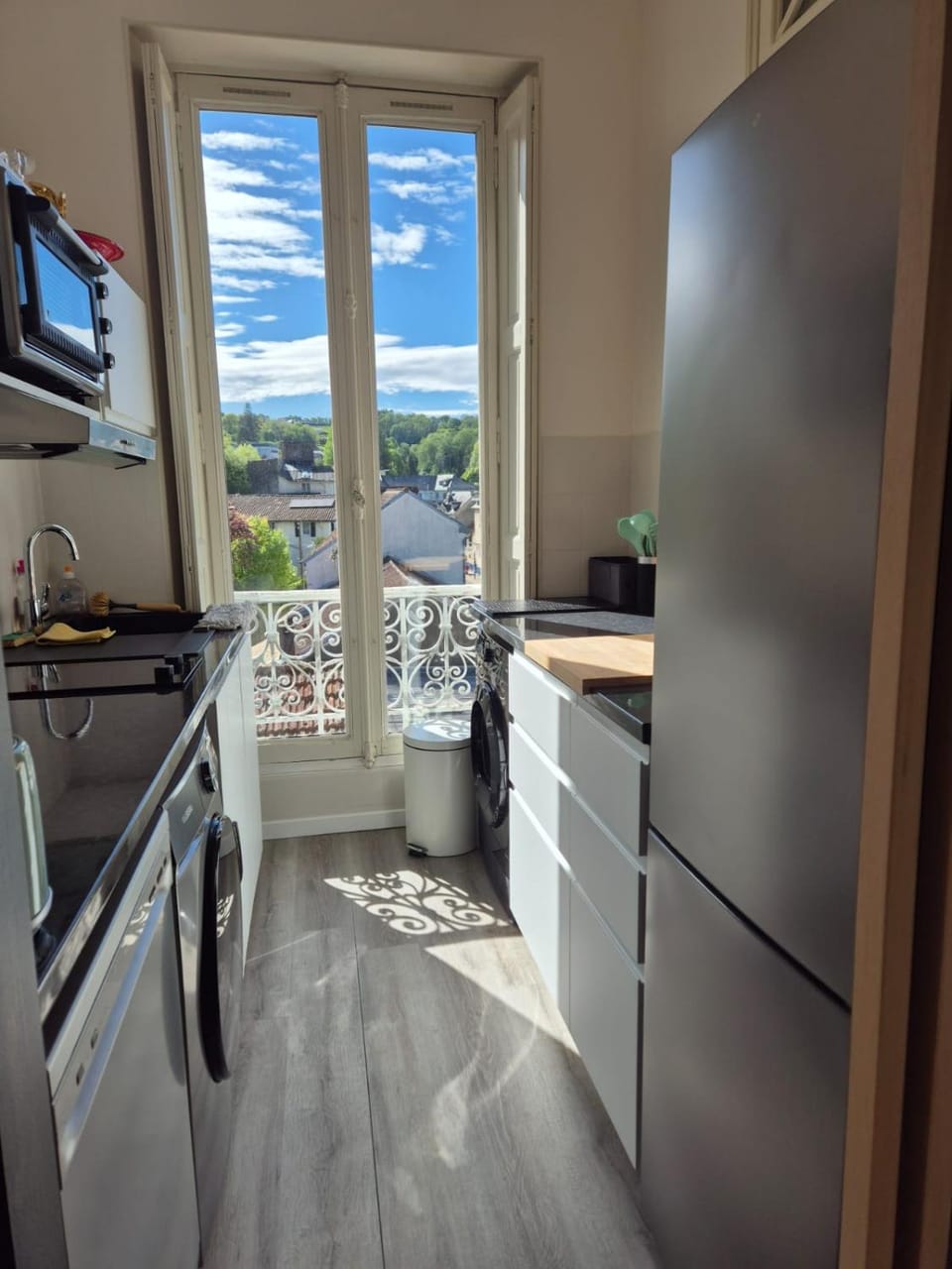 Kitchen or kitchenette