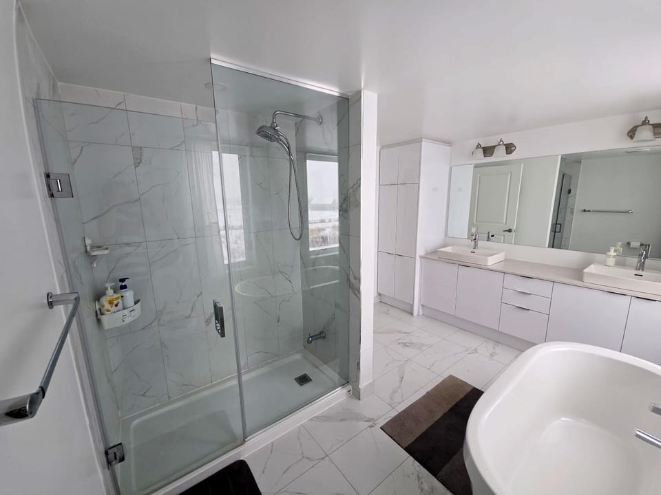 Bathroom, Public Bath