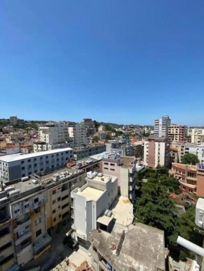 Day, Neighbourhood, Natural landscape, Bird's eye view, City view, Street view, Location
