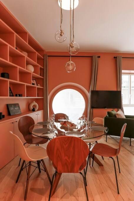 Modern 2 bedrooms near Louvre Apartment in Paris