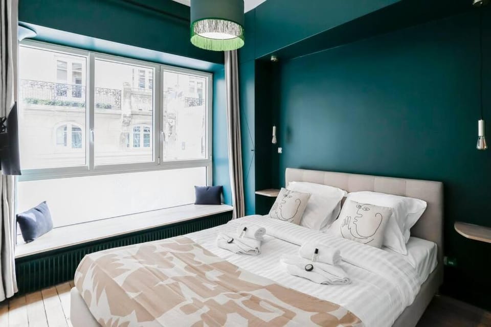Modern 2 bedrooms near Louvre Apartment in Paris