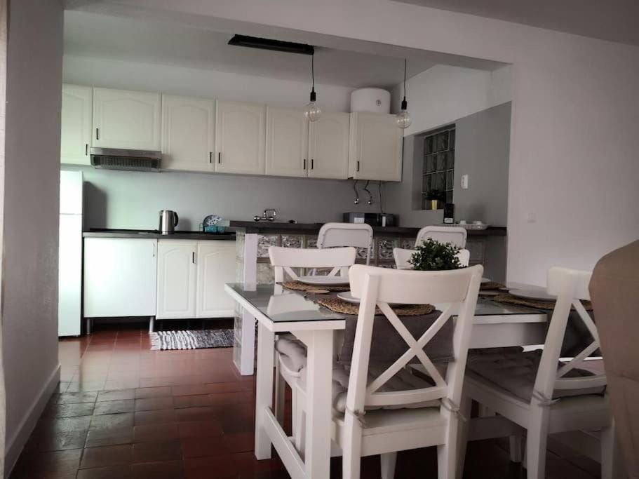 Beach and Surf Lovers Apartment in Costa da Caparica