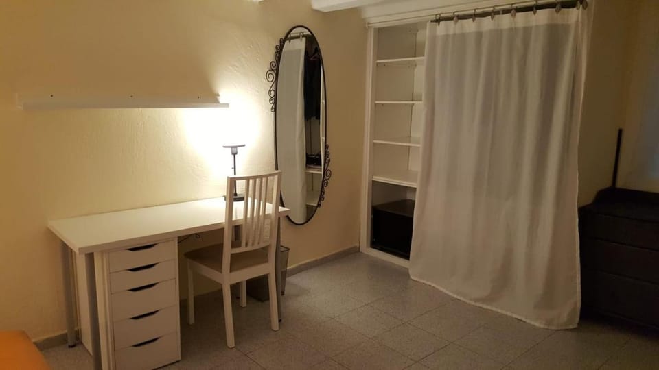 Apart 2 beds 1 sofabed downtown 31 nigths min Barcelona Apartment in Barcelona