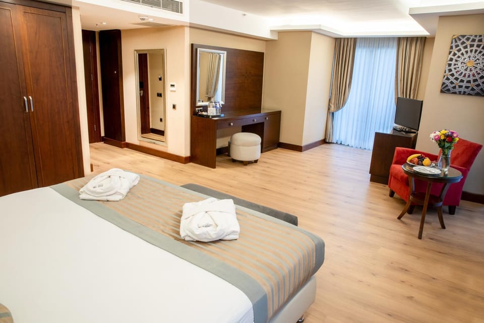 Property building, Photo of the whole room