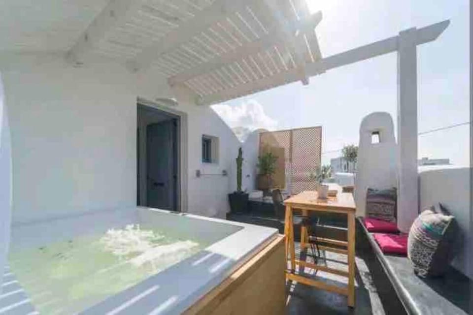 Day, Hot Tub, Balcony/Terrace