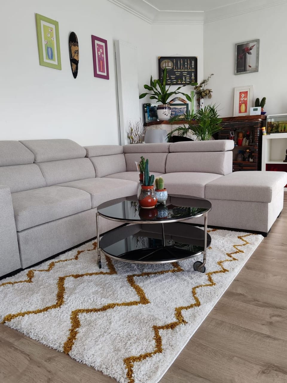 Living room, Seating area