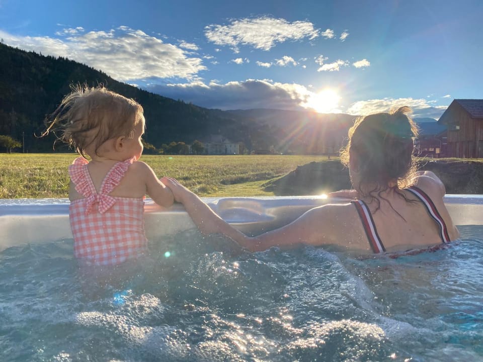 Hot Tub, Hot Tub, Mountain view, Family