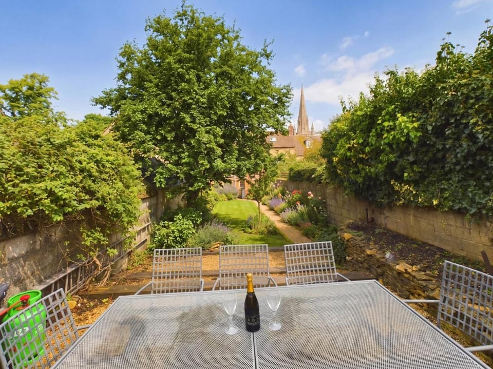 Bay Tree House by Signature Stays - Cosy Cottage - Moreton-in-Marsh - Cotswold House in Moreton-in-Marsh