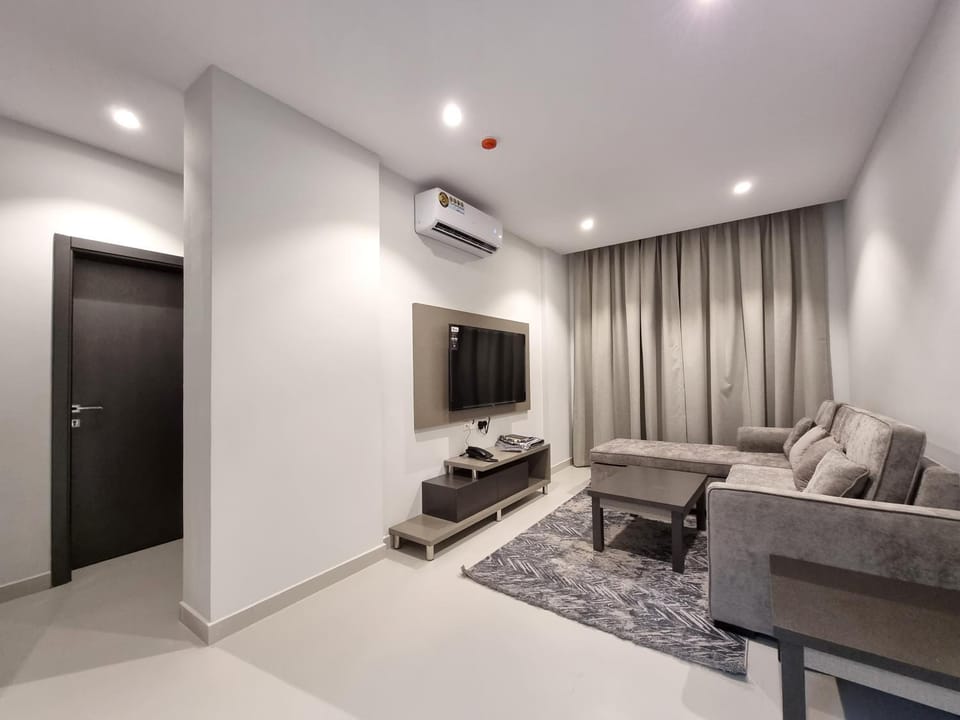 TV and multimedia, Living room, Seating area, air conditioner