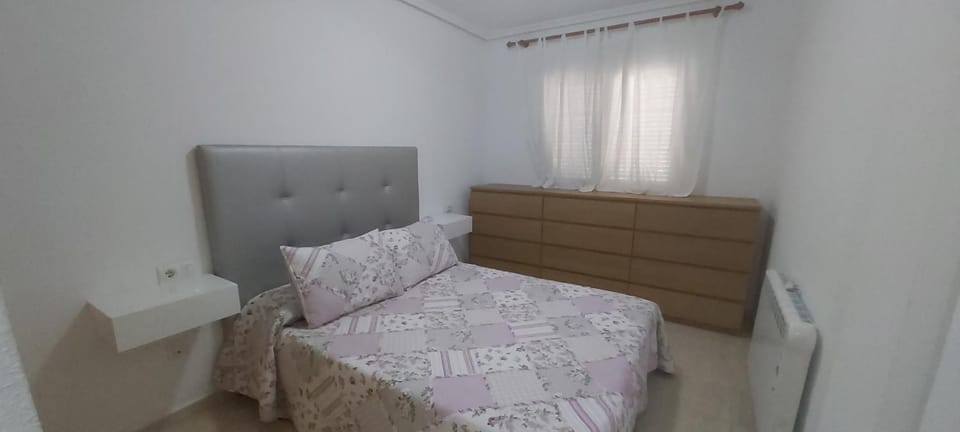 Adosado con piscina y terraza a 700m de la playa House in Alacantí