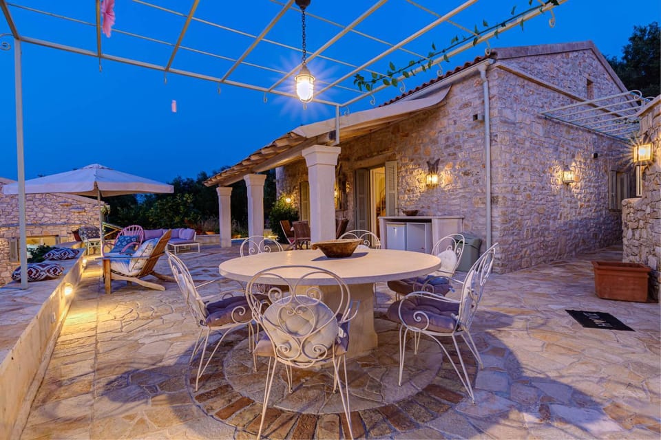 Property building, Patio, Night, Balcony/Terrace, Dining area