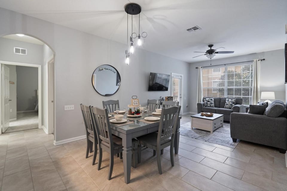 Living room, Dining area