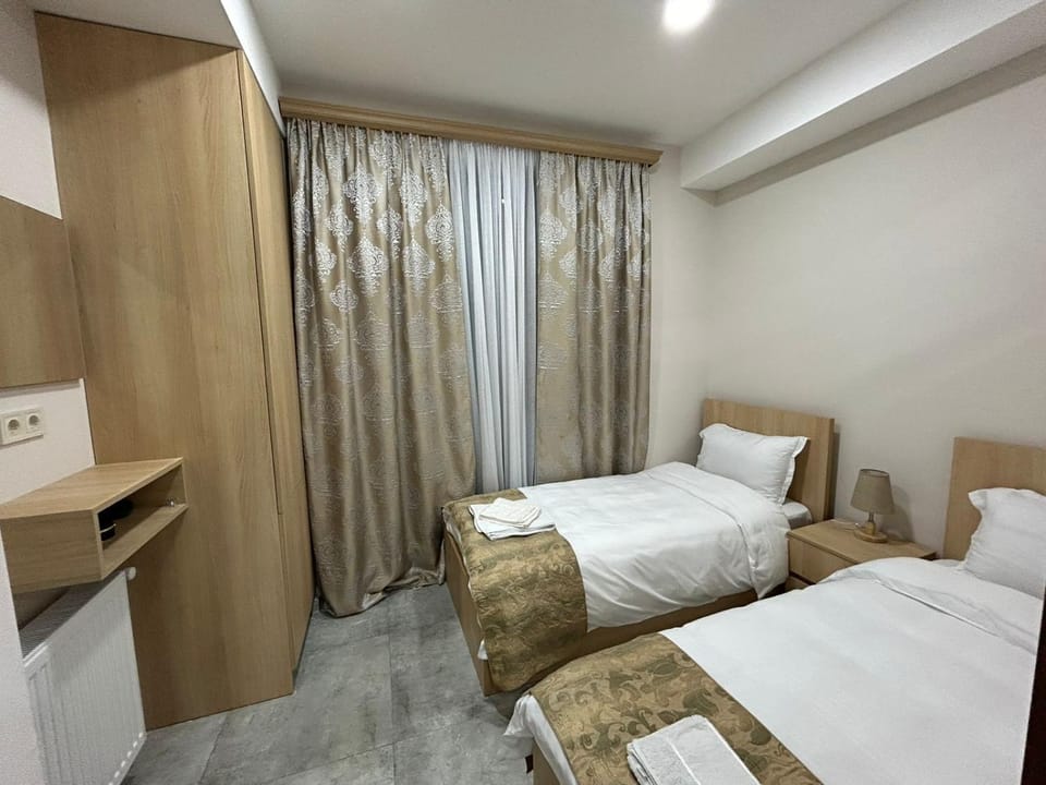 Bedroom, wardrobe