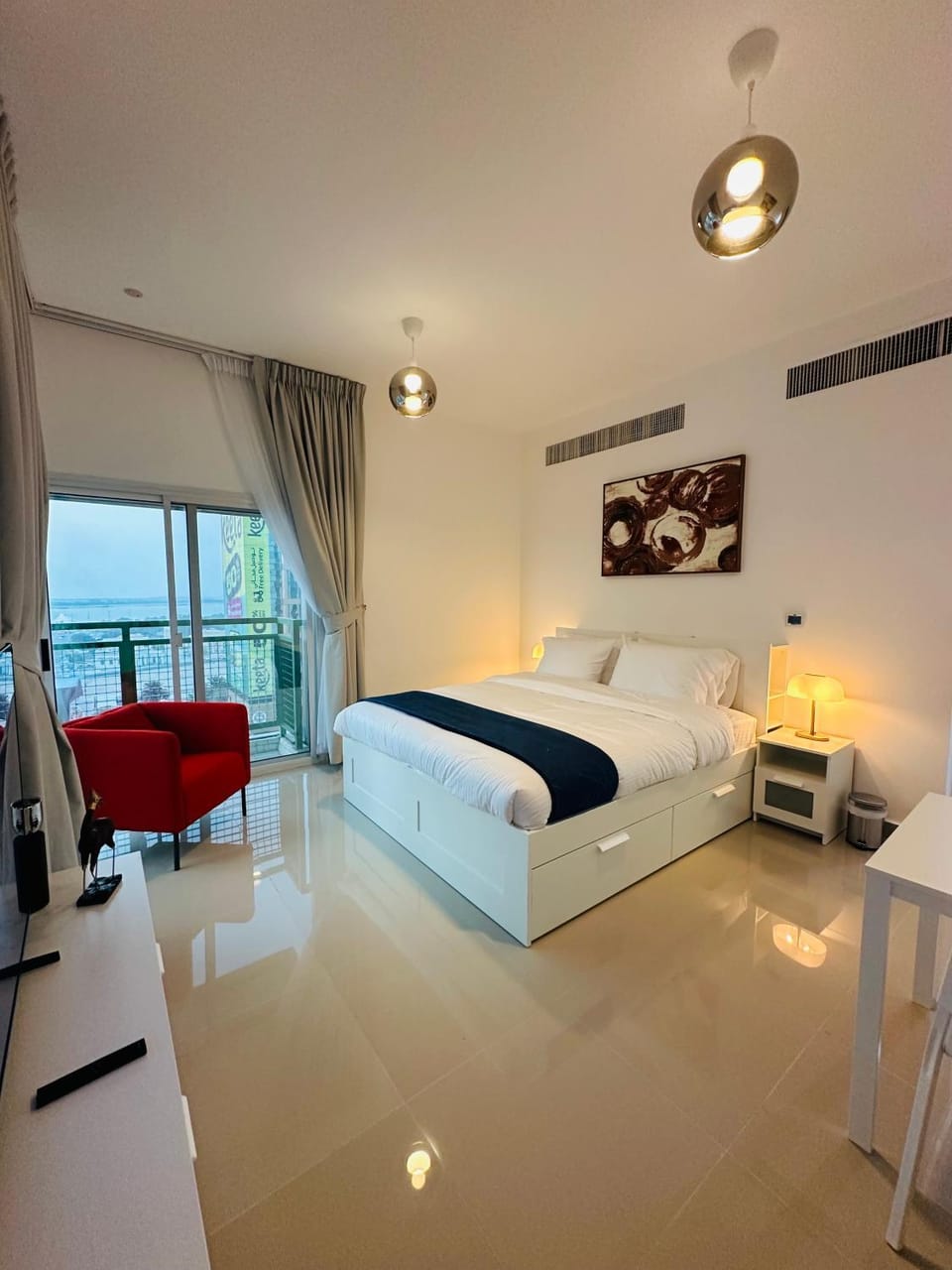 Photo of the whole room